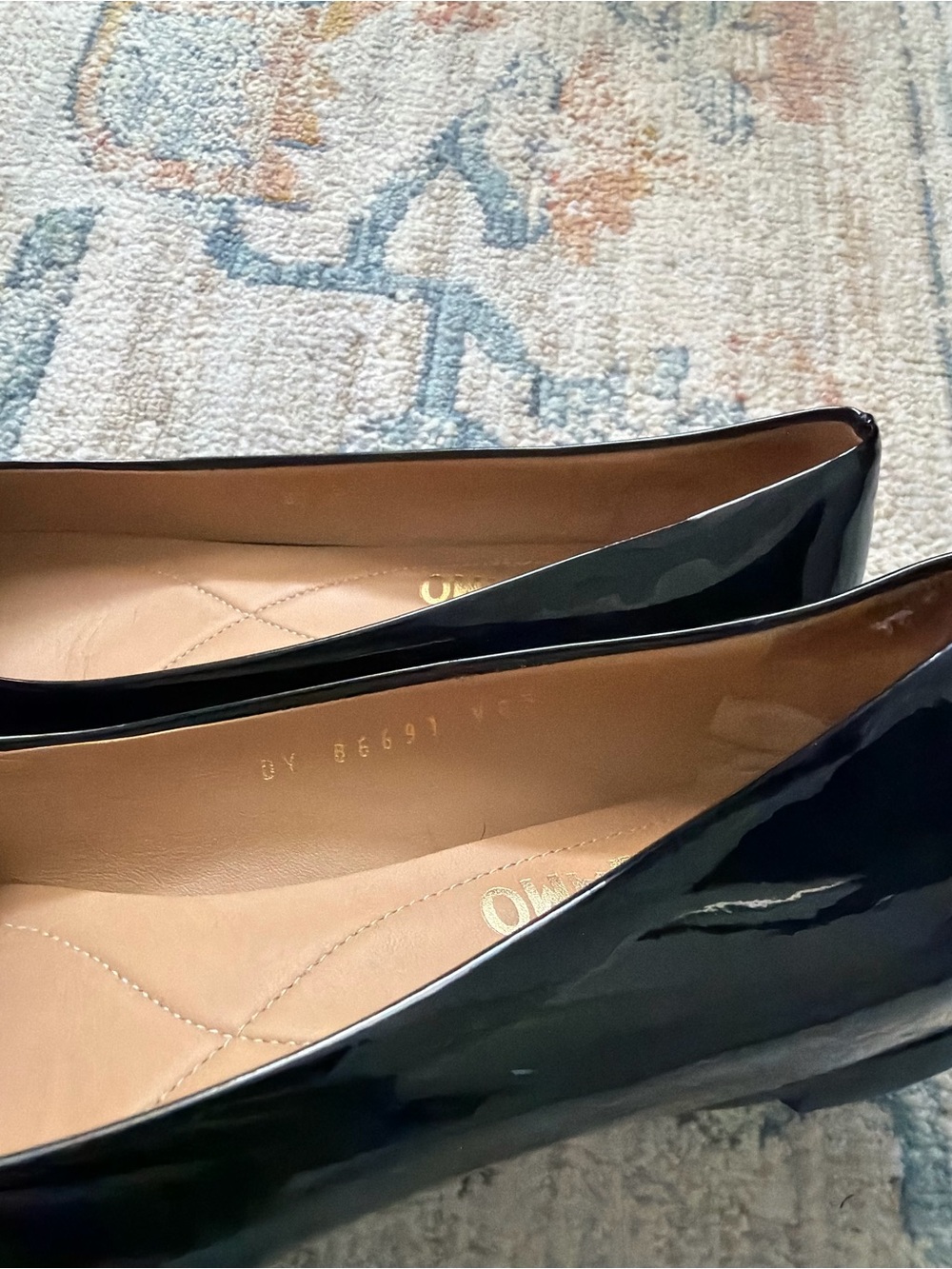 Salvatore Ferragamo Black Varina Patent Leather Bow Ballerina Flats - Picture 4 of 6